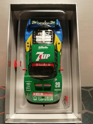 Ferrari F40 Benetton Revoslot