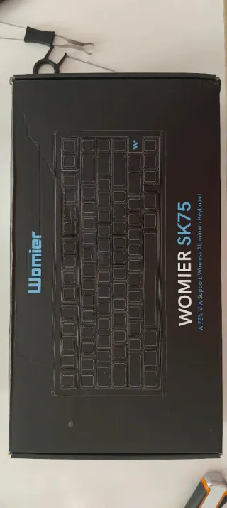 Teclado Mecánico Womier SK75 Beige/Rojo
