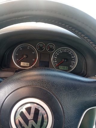 Volkswagen Passat 2004