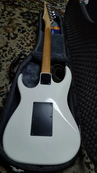 Guitarra Eléctrica Ibanez EX350 Korea con estuche