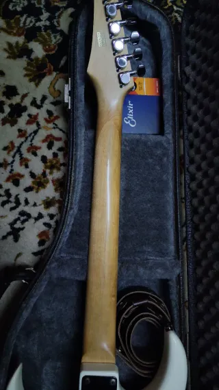 Guitarra Eléctrica Ibanez EX350 Korea con estuche