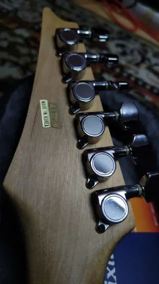 Guitarra Eléctrica Ibanez EX350 Korea con estuche