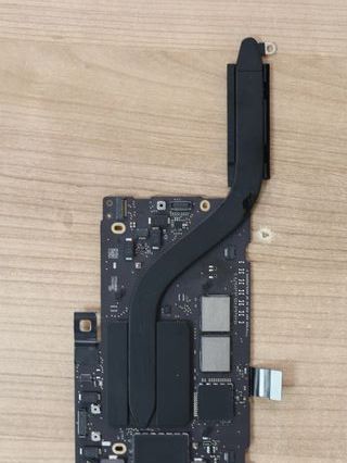 Placa Base MacBook M3 A2338 (Reparación y Venta)