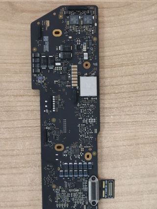Placa Base MacBook M3 A2338 (Reparación y Venta)