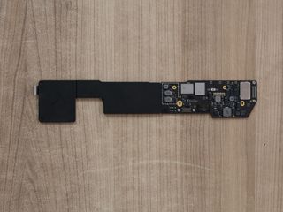 Placa Base MacBook M3 A2338 (Reparación y Venta)