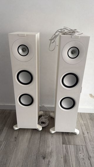 Altavoces KEF Q7 Meta Negros