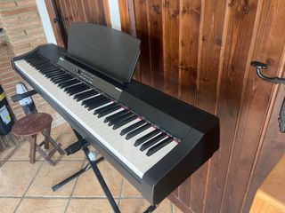 Piano digital Alesis