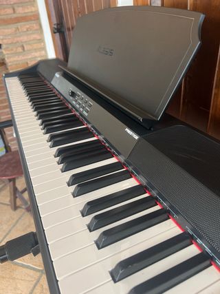Piano digital Alesis