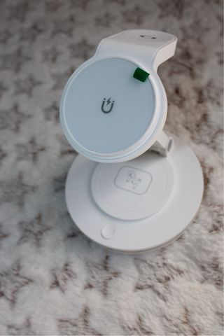 ESTACIÓN DE CARGA INALÁMBRICA 3 EN 1 + LUZ LED