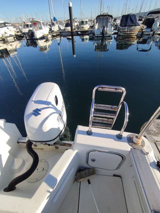 Embarcación Bayliner con motor nuevo