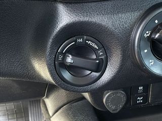 Toyota Hilux 2.4 D-4D Cabina Doble GX