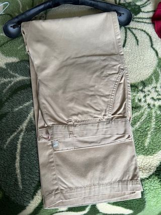 Pantalón beige hombre, talla 44. Nuevo