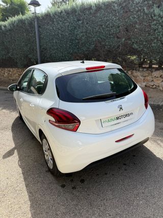 ✅Peugeot 208 2019 1.5HD 100Cv Diesel IVA DEDUCIBLE