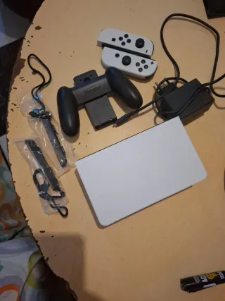 Nintendo Switch OLED Blanca + Mario