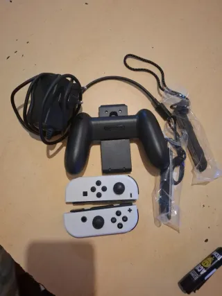 Nintendo Switch OLED Blanca + Mario