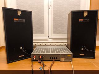 Amplificador Philips vintage + altavoces Akai