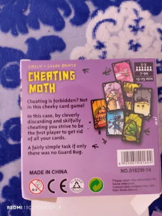 Cheating Moth Juego de Cartas (Inglés)