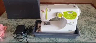 Máquina de coser Alfa Inizia