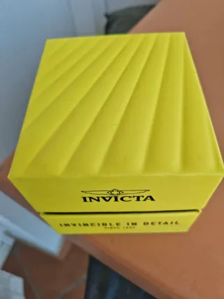 Reloj Invicta Pro Diver Negro y Rojo