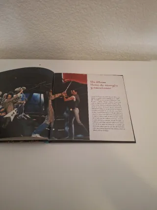 Libro CD Queen: A Kind Of Magic (EMI)