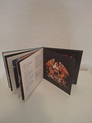 Libro CD Queen: A Kind Of Magic (EMI)