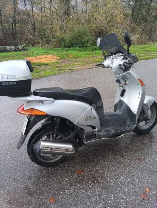HONDA NESS de 150 cc.