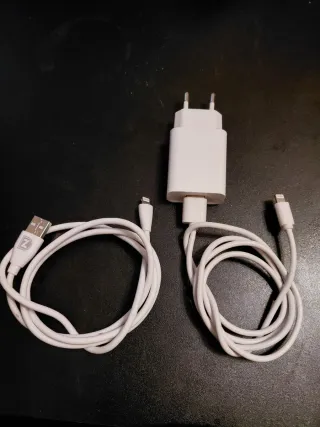 Cargador y 2 cables iPhone universal