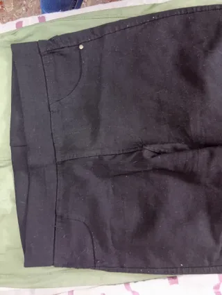 Lote 4 pantalones elásticos Tallas S, M, L. todo