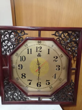 Reloj de Pared Octogonal Decorativo