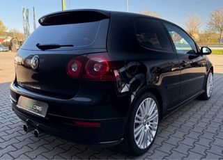 VOLKSWAGEN Golf 3.2 DSG R32 4MOTION