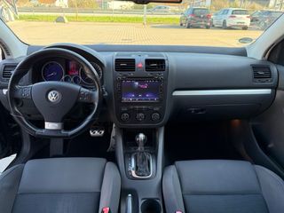 VOLKSWAGEN Golf 3.2 DSG R32 4MOTION