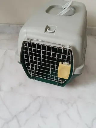 Transportín para mascotas gris y verde