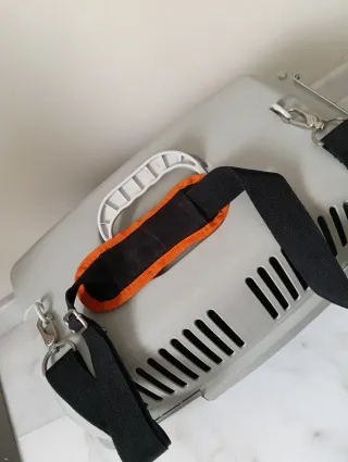 Transportín para mascotas gris y verde