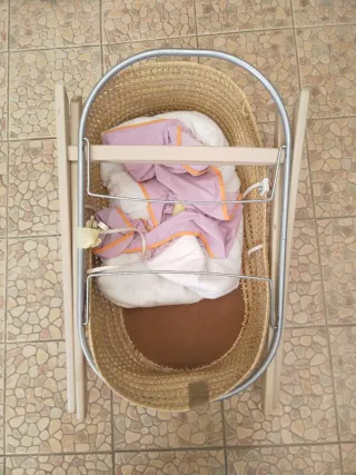 Capazo para bebé de mimbre