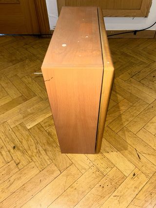 Mueble de baño de madera