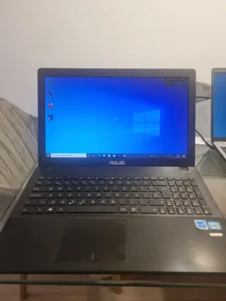 Portátil ASUS i3