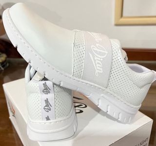 Zapatos de trabajo blancos Dian
