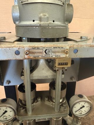 Máquina para macizar neumáticos Graco