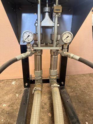 Máquina para macizar neumáticos Graco