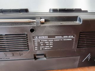 Radio Casetera INTRON Doble Cassette AM/FM