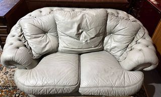 CONJUNTO DE SILLONES DE CUERO GRIS Chesterfield