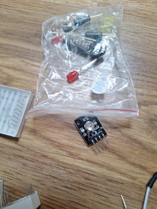 Kit Arduino con componentes