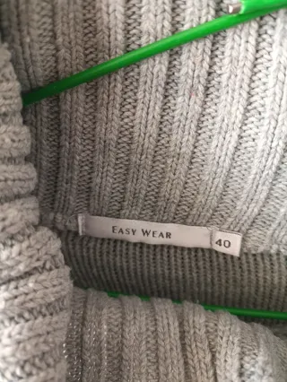 Vestido de lana cuello alto gris talla L,