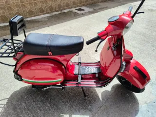 VESPA PX 200 iris. '84