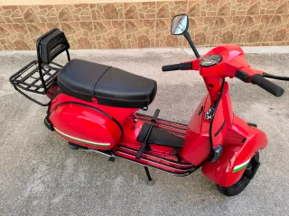VESPA PX 200 iris. '84