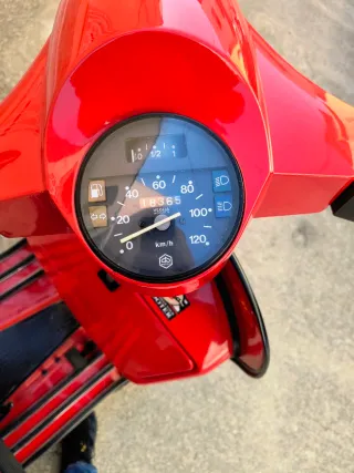 VESPA PX 200 iris. '84