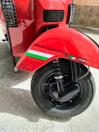 VESPA PX 200 iris. '84