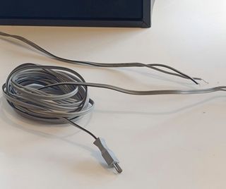 Altavoces Philips Negros y Marrones
