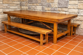 Mesa txoko 3m madera maciza + 2 bancos