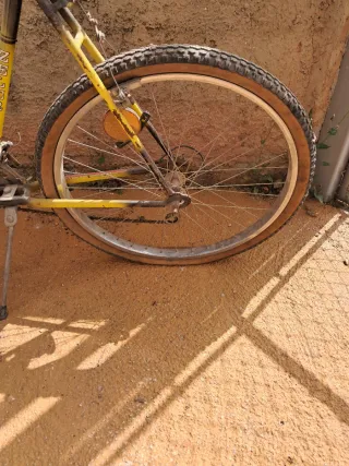 Bicicleta Montaña Amarilla